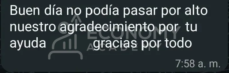 Captura con el nombre cubierto: agradecimiento por la ayuda brindada.